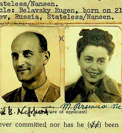 Passaporte de Basile Neppert e família, década de 40 -  Acervo do Museu da Imigração
